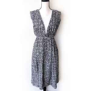 Third Form Black White Plunge Dress Size 6